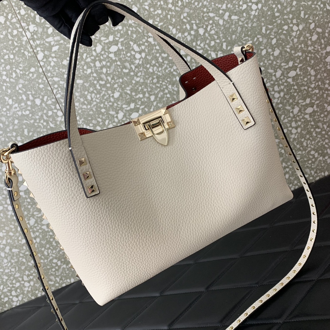 Valentino Garavani Rockstud Tote Bag in Ivory Grainy Calfskin